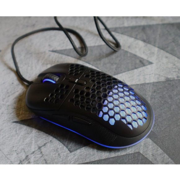 onn. Lightweight Gaming Mouse with LED Lighting - Picture 2 of 6